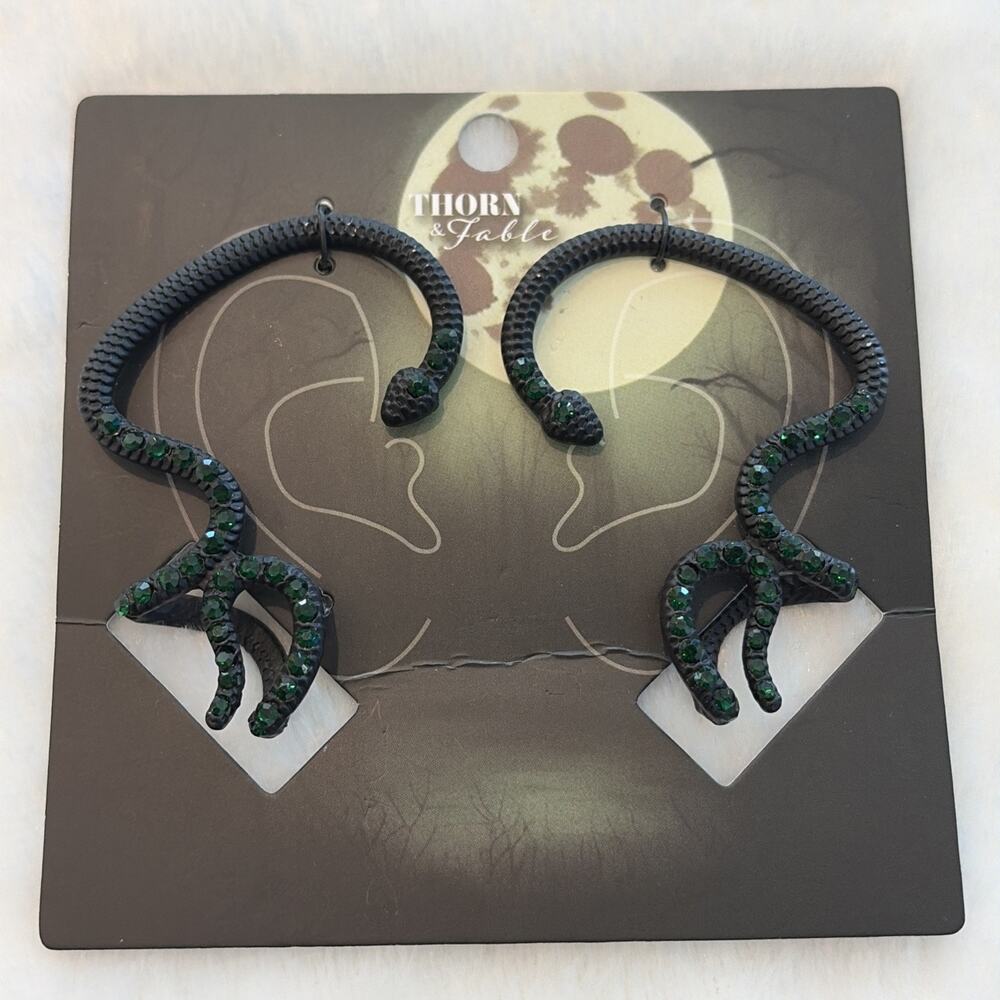 New Hot Topic Earring Thorn & Fable Twisted Snake Ear Cuff Set Black, Green Gem